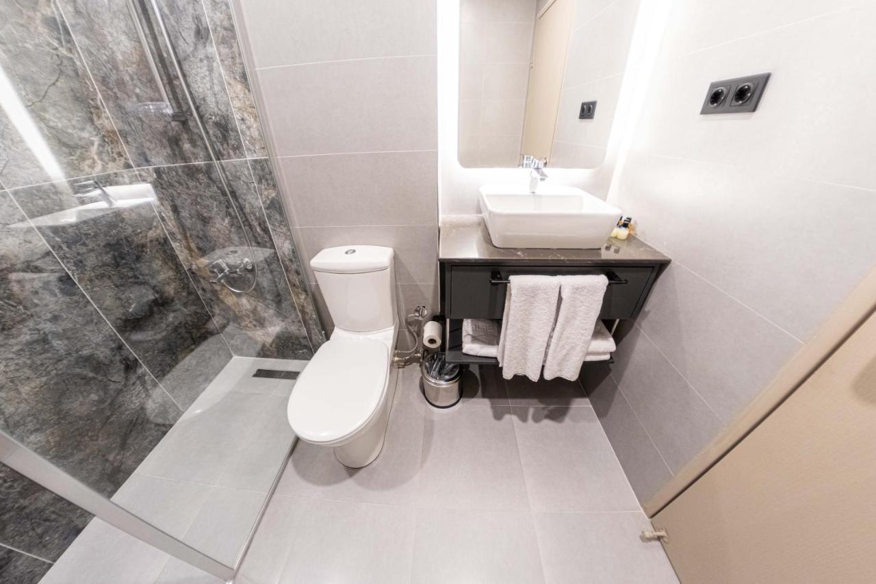 Destiny Marine Hotel Istanbul Bagian luar foto